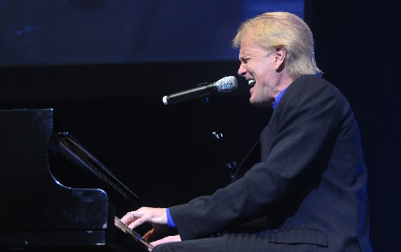 John Tesh - Composer Biography, Facts and Music Compositions